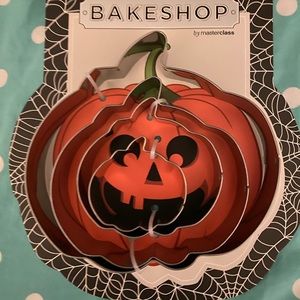 The Bake Shop Jack-O-Lantern Cookie Cutters Set 4 Graduated Halloween Sizes New